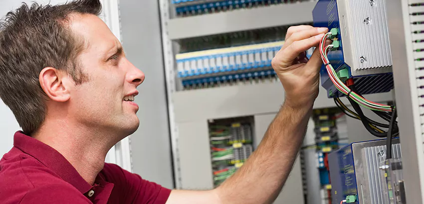 Offshore and Petroleum Facility Electrician in Atlanta